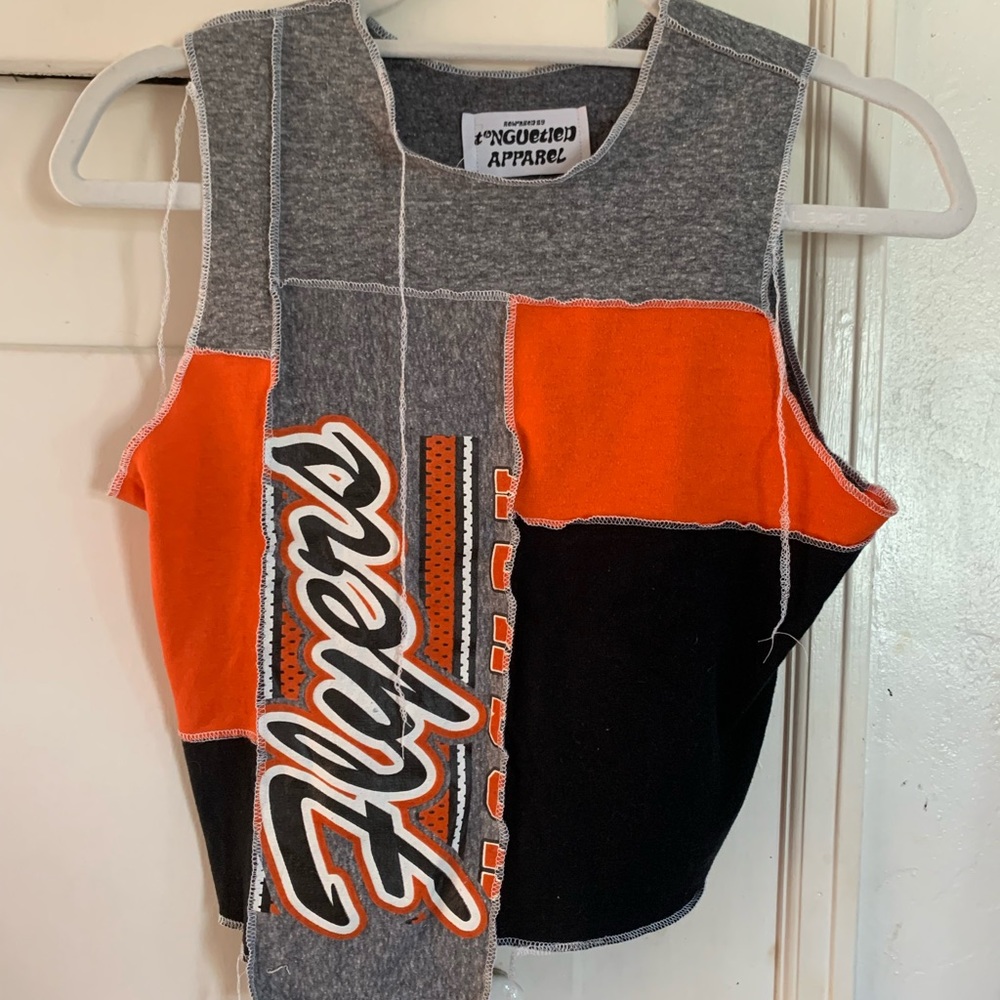 REWORKED PHILADELPHIA FLYERS CROP TOP - Tonguetied Apparel